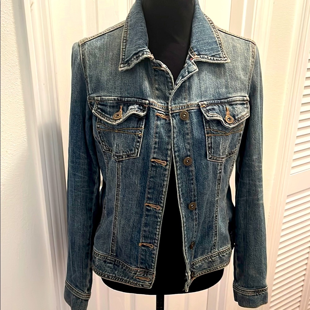 Reitmans Jeans Distressed Denim Jacket